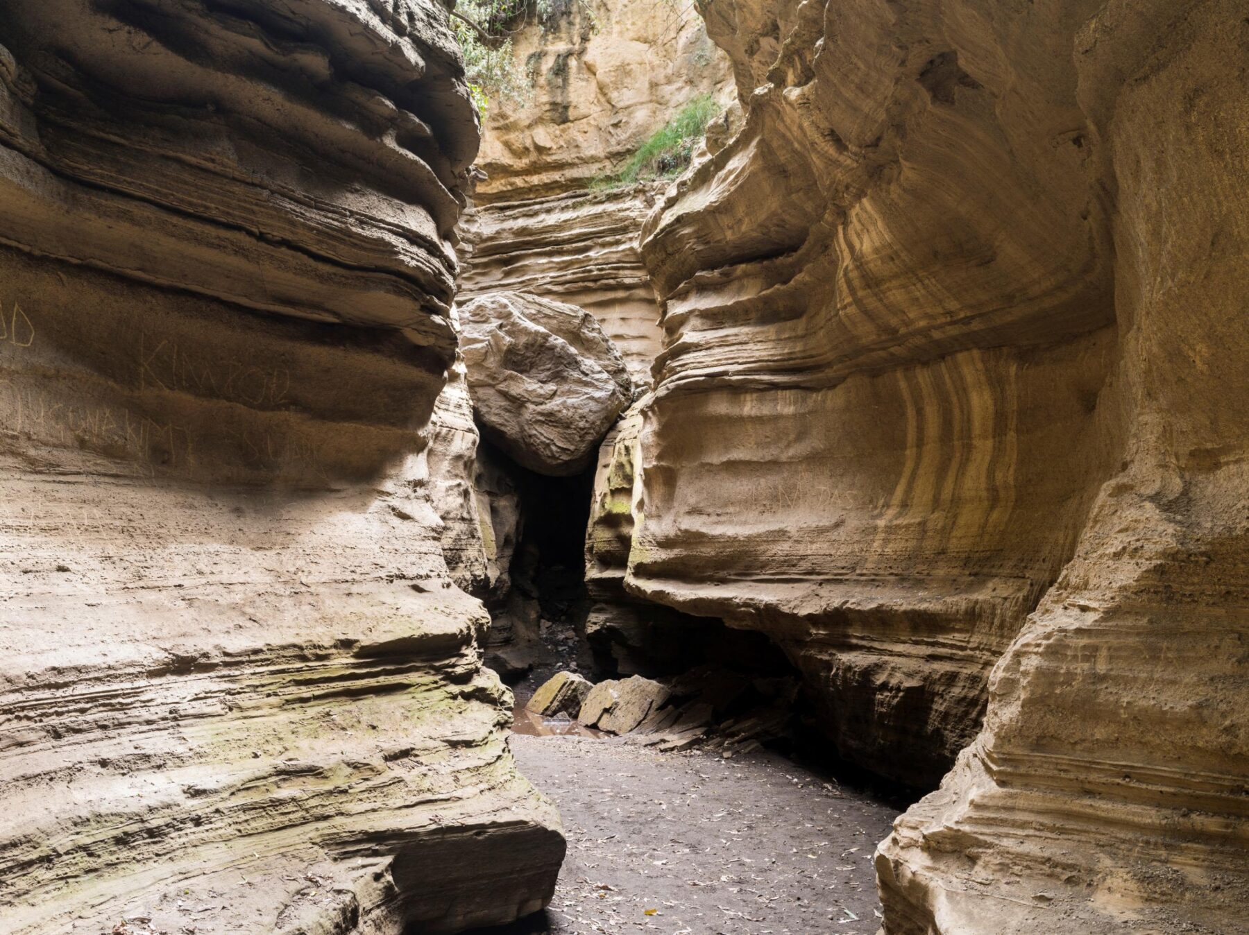 hells-gate-national-park-restricted